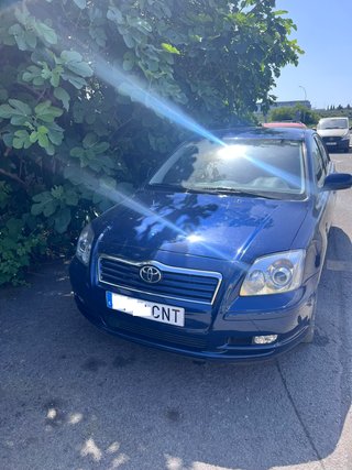 Toyota Avensis 2003