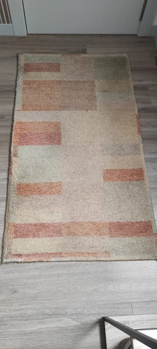 Alfombras de pelo corto.