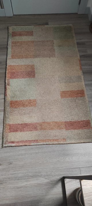 Alfombras de pelo corto.