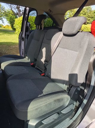 Ford Grand C-MAX 2012