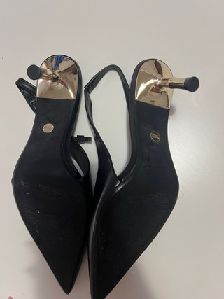 Zapatos Zara Talla 37 Tacón Dorado