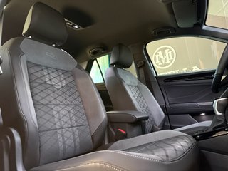 Volkswagen T-Roc 150cv DSG R-LINE