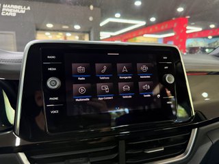 Volkswagen T-Roc 150cv DSG R-LINE