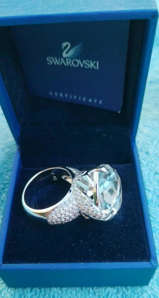 Anillo Swarovski de gran cristal