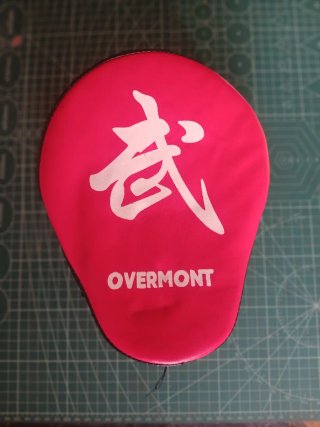 Guantes de boxeo, manoplas de entrenamiento, pala.