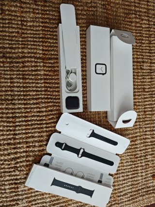 Apple Watch 4 44mm Argento + Accessori