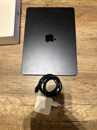 MacBook Air M2 2022 16GB 256GB Negro