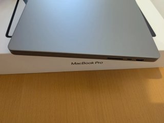 MacBook Pro 16 M1 Pro 2021