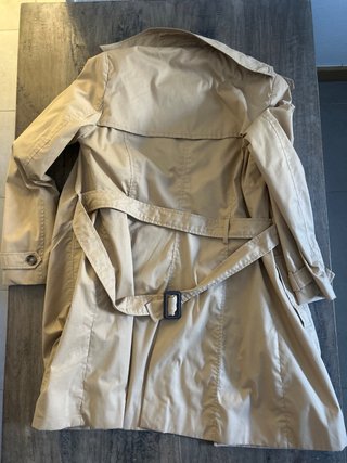 Gabardina beige Stradivarius