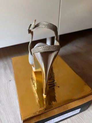 Zapatos de fiesta plateados talla 39