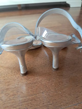 Sandalias Gloria Ortiz plateadas talla 37