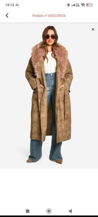 Gabardina larga con cuello de pelo