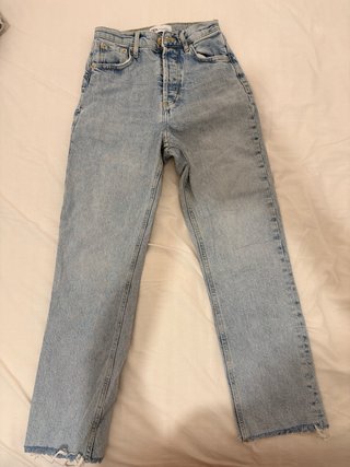 Pantalones en remate a 7€ , distintas tallas