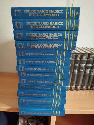 Diccionario y enciclopedia infantil Carroggio