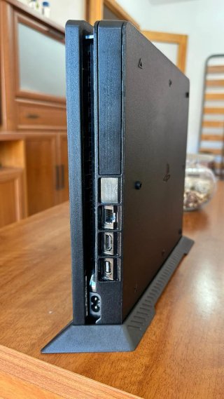 PS4 Slim 1TB | 9. 0 . 3