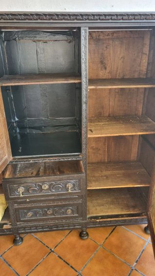 Mueble antiguo madera y cristal