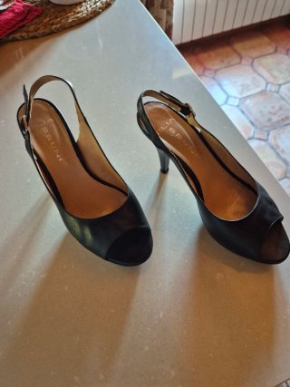 Zapatos tacón negros ELIA BRUNI