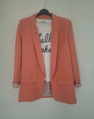 Camiseta Hello Weekend