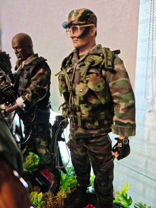 Hot Toys Equipo Depredador Predator 1/6 Custom