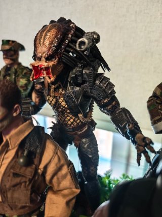 Hot Toys Equipo Depredador Predator 1/6 Custom