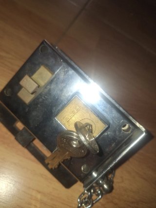 Cerradura de seguridad nueva
