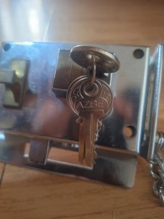 Cerradura de seguridad nueva