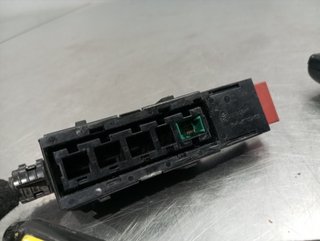 ENGANCHE CINTURON DELANTERO IZQUIERDO OPEL CORSA