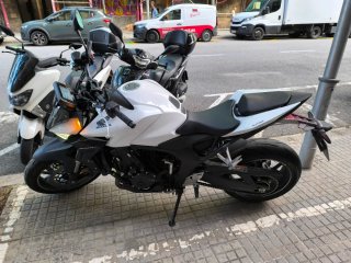 Honda Hornet 1000 f Blanca negociables