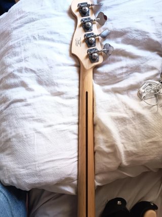 Bajo Eléctrico