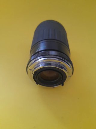 Vivitar 70-210mm 1:4.5-5.6 MC Zoom Lens
