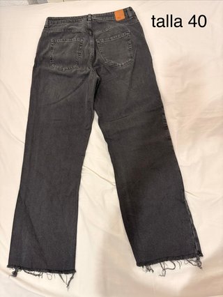 Pantalones en remate tallas variadas
