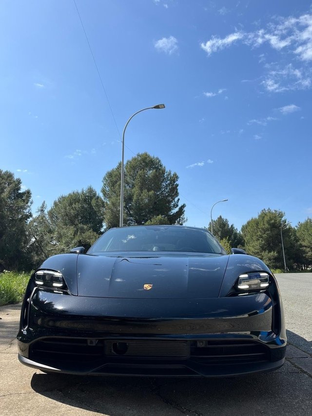 Porsche Taycan Taycan