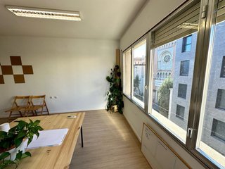 OFICINA EN LLOGUER AL CENTRE DE SABADELL!