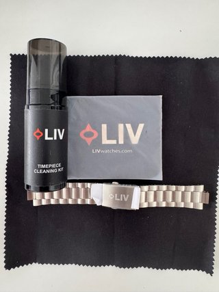 Reloj LIV Suizo GX1 Dual Lume Negro/Plata
