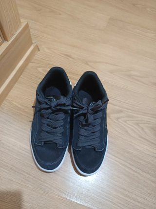 Tenis Reebok clasisc Negro y Blanco