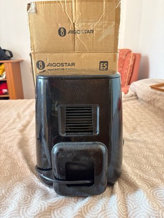 Freidora de aire Aigostar negra