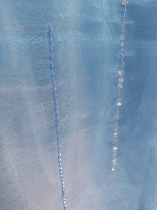 Vestido de invitada azul con fajin