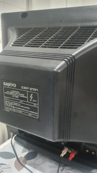 CRT Sanyo Ideal Retro 8/16 Bits