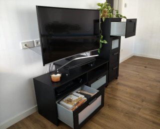 Mueble TV Negro con Almacenamiento
