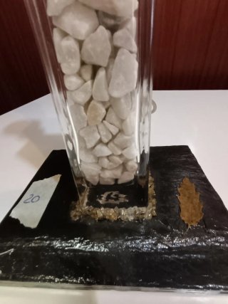 Lámpara Botella Cristal Piedras Blancas