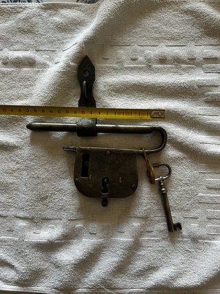 Cerrojo antiguo forja con llave