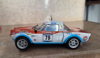 Coche Scalextric Fiat 124 Spyder SCX