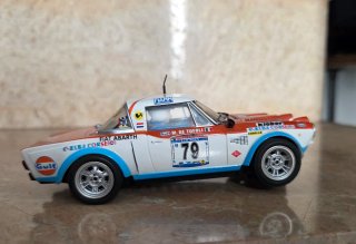 Coche Scalextric Fiat 124 Spyder SCX