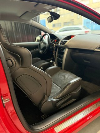 Peugeot 207 RC
