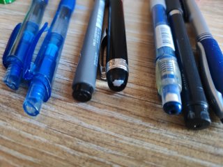 Forniture scolastiche: quaderni, penne, matite e altro