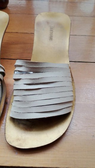 Sandalias Aketohn Beige y Doradas