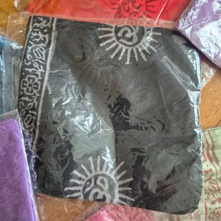 Pareos diferentes colores. Precio por unidad