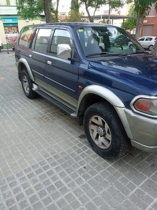 Mitsubishi Montero 2001