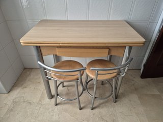 Mesa cocina extensible con 2 sillas