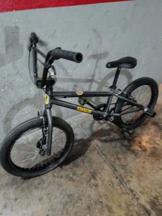 Bici BMX Negra